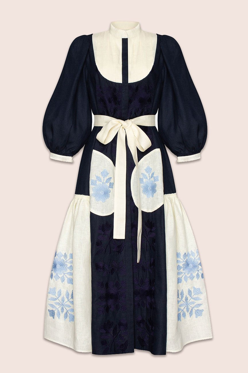 Amo Midi Dress in Navy and White